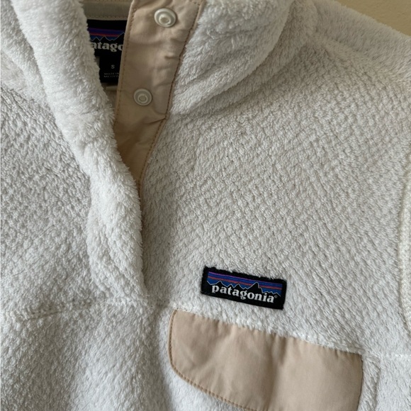 Women’s Patagonia Fleece Pullover - Picture 3 of 5